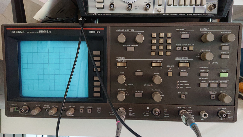 Bestand:Philips PM3320A Oscilloscoop Picture.png