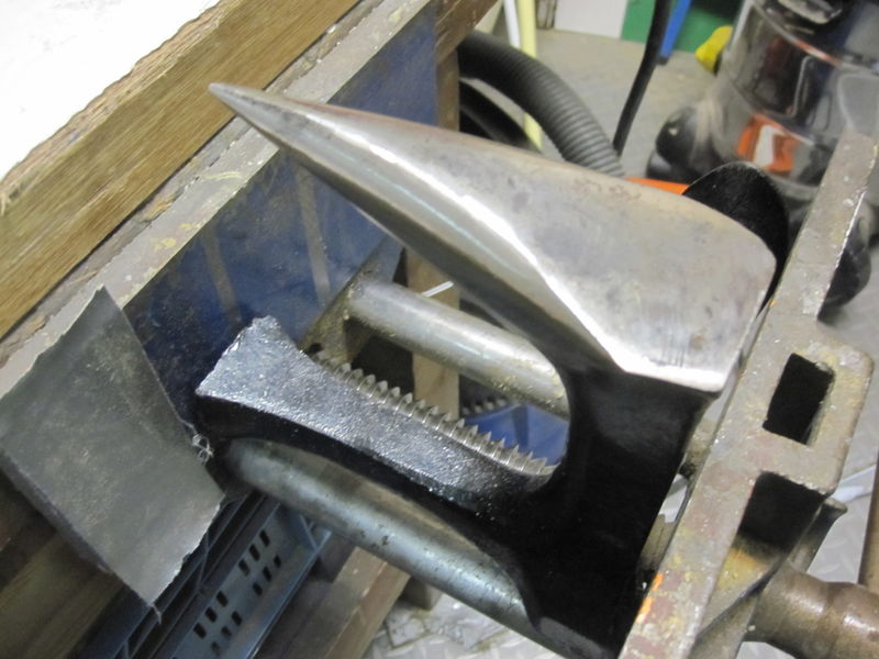 Bestand:Tool Fijn-aambeeld Picture.jpg