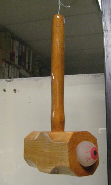 Bestand:Hammer Of Authority Picture.jpg