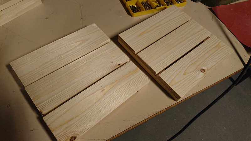 Bestand:Lattafel twee bladen.png