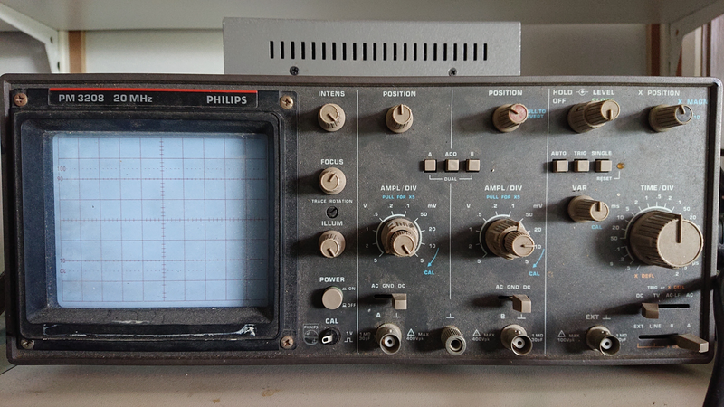 Bestand:Philips PM3208 Oscilloscoop Picture.png