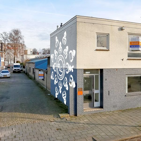 Bestand:Muurschildering Picture.jpg